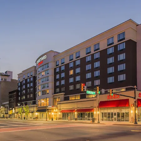 Courtyard By Marriott Newark Downtown-3